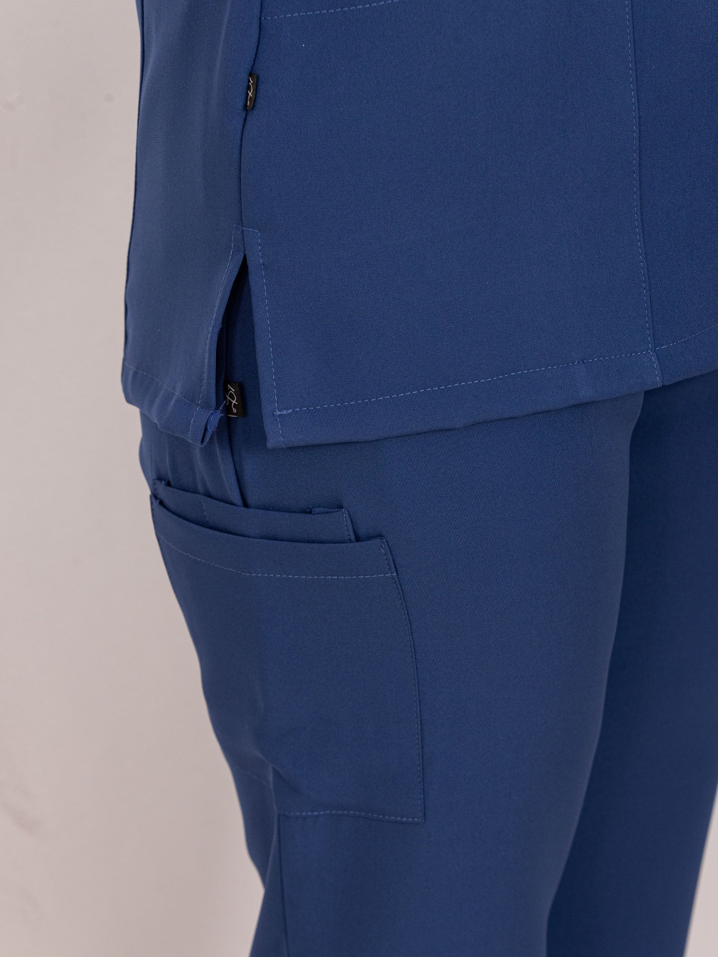 CROWN - Petrol Scrubs