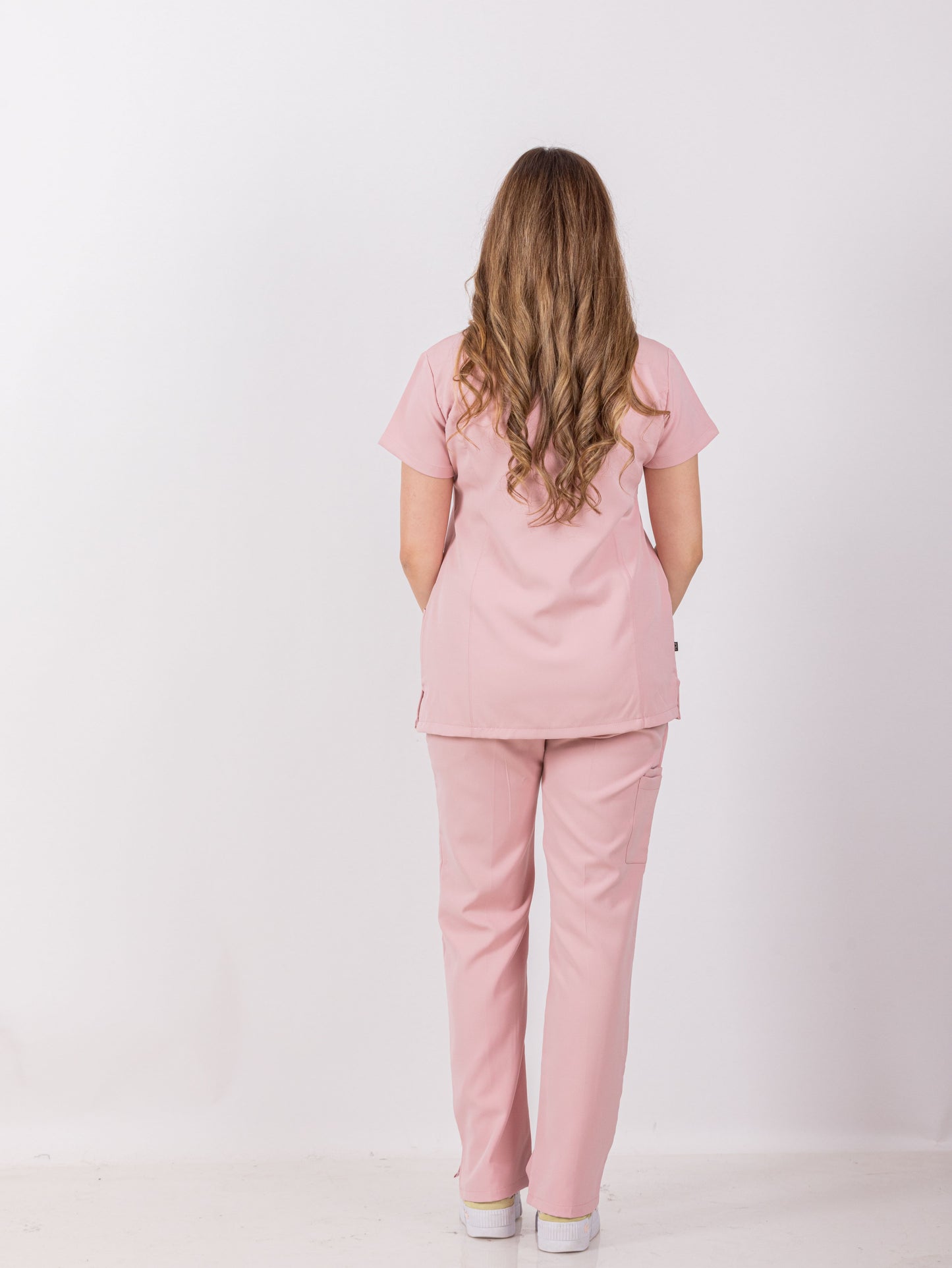 CROWN  - Sumo Pink Scrubs