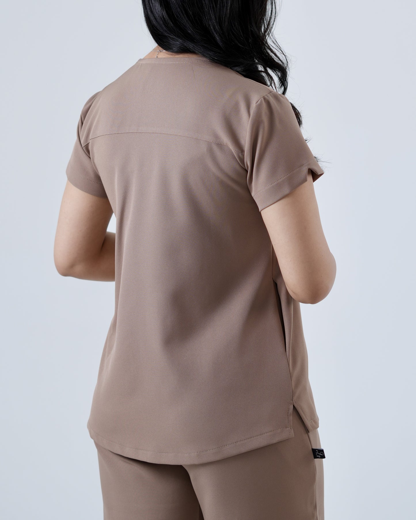 AL-RAQAD | Mocha Scrubs