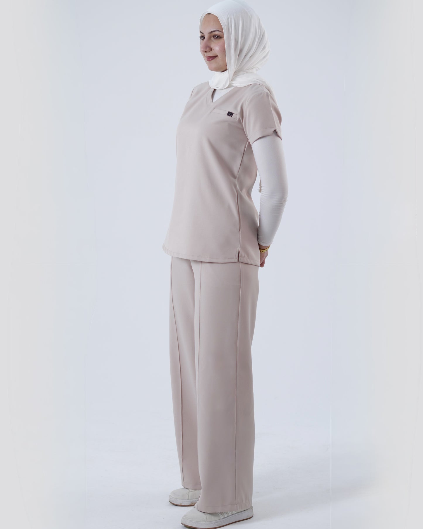 AL-RAQAD | Beige Scrubs